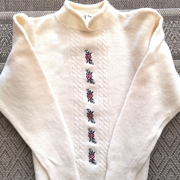 Vintage 80's cream lambswool sweater rose embroidery - Picture 11 of 11
